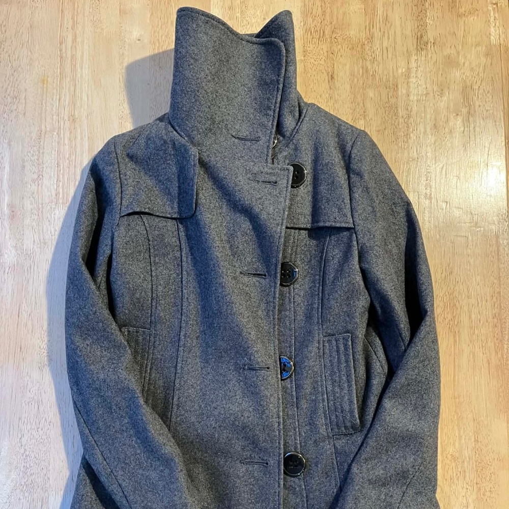 Wool Coat 50 % blend funnel neck peacoat Canadienne